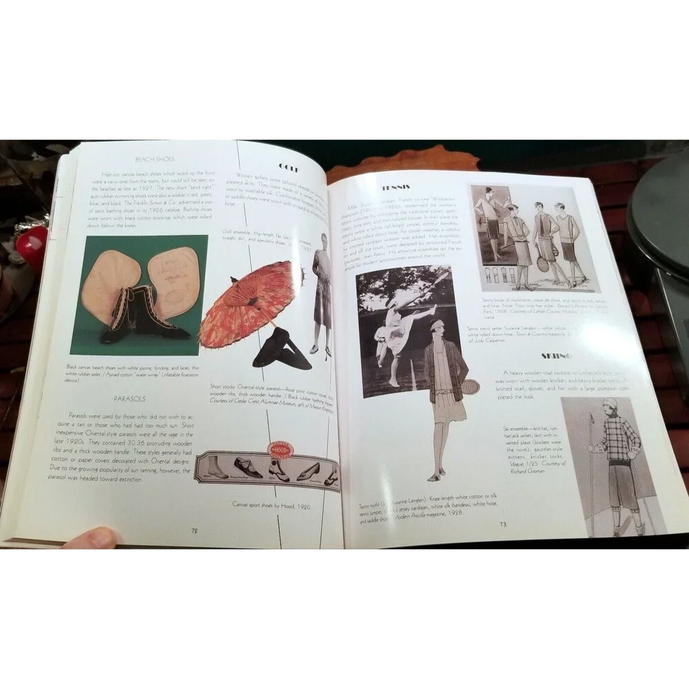 Fashions of the Roaring '20s by Ellie Laubner 1997 Paperback